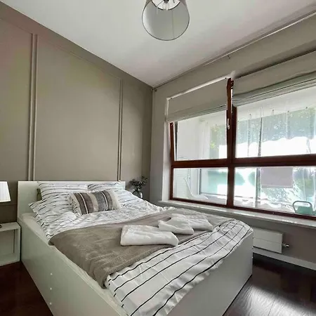 Daire Wilanow Beige
